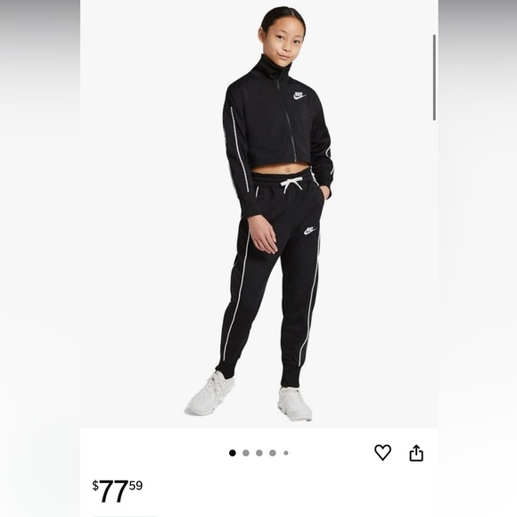 Trendy Cropped Tracksuit, by Nike - Picture 4 of 4